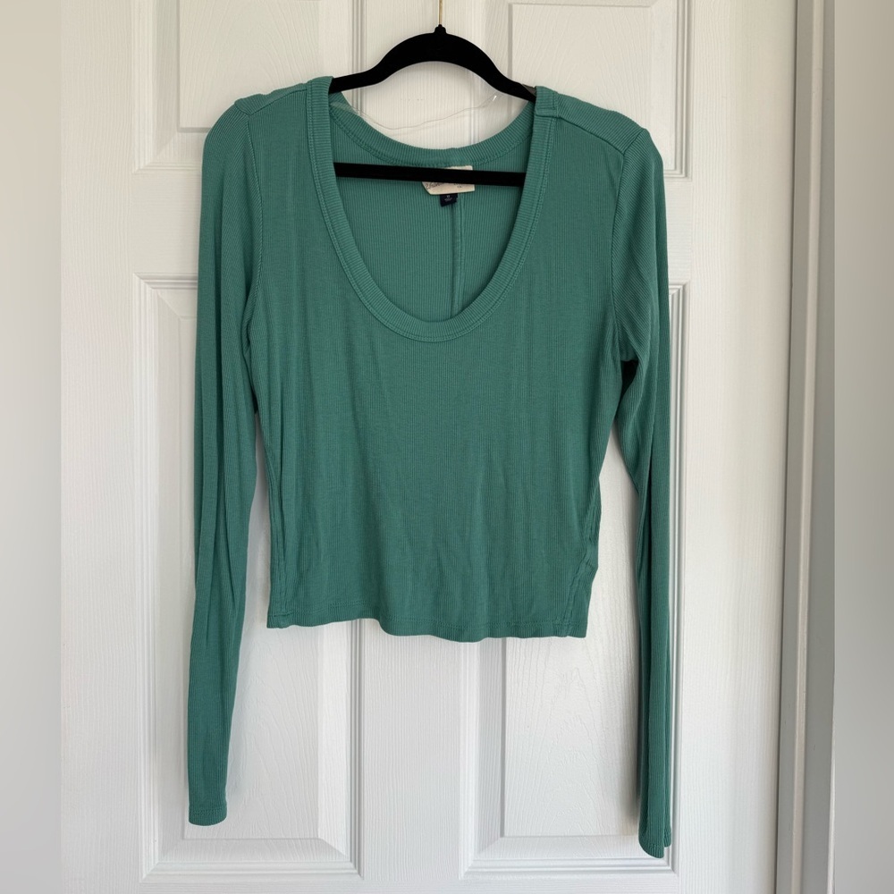 Universal Thread Long Sleeve Scoop Neck Top - Teal Green